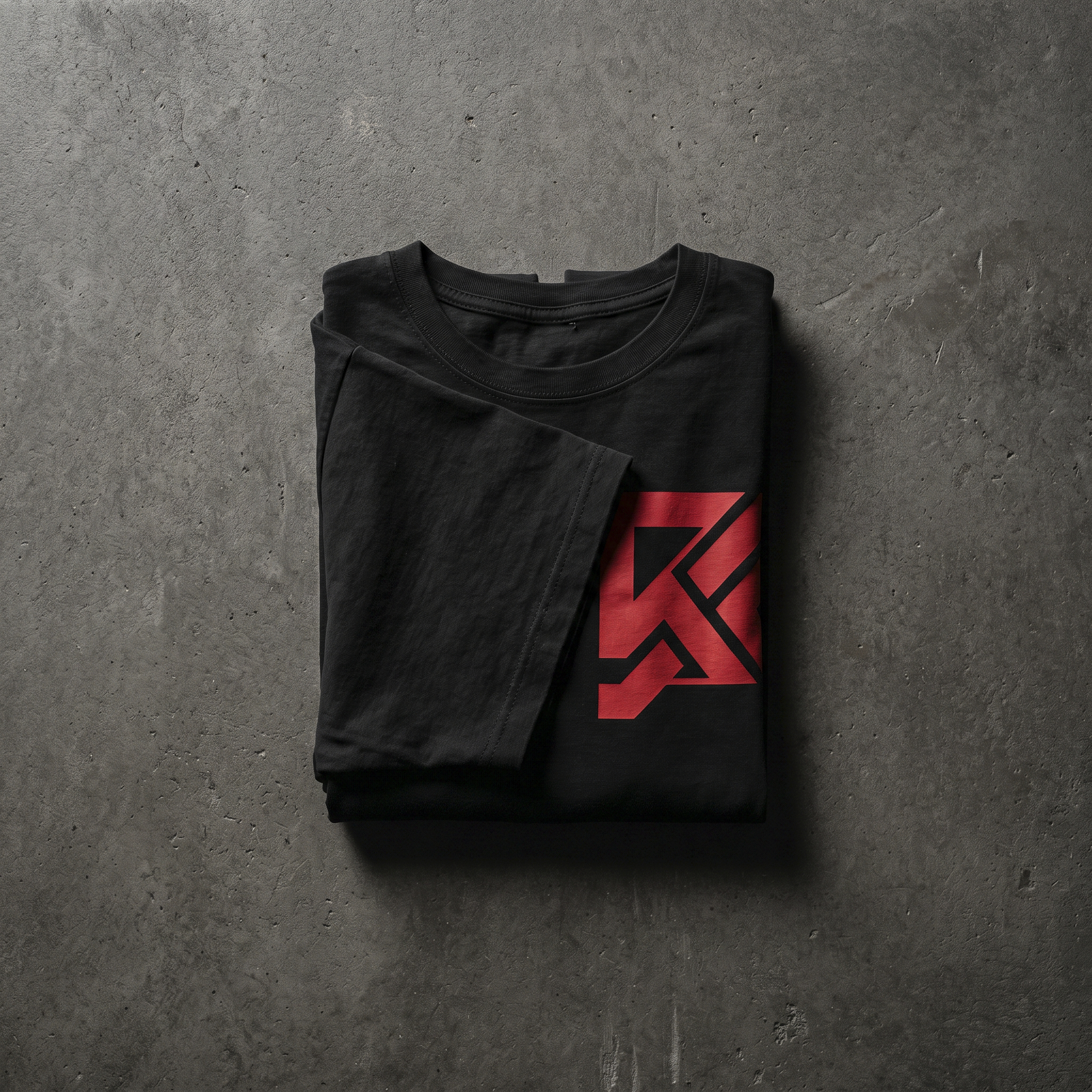 Siebgedrucktes T-Shirt mit Mehrfarb-Motiv — Outdoor-Brand Projekt